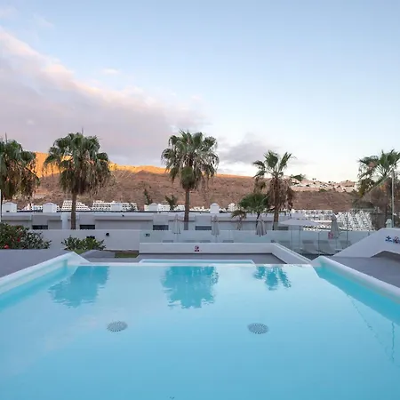 Apartmán 2br Private Terrace House - Solarium & Pool *