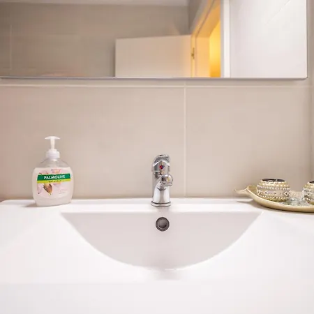 Apartmán 2br Private Terrace House - Solarium & Pool *