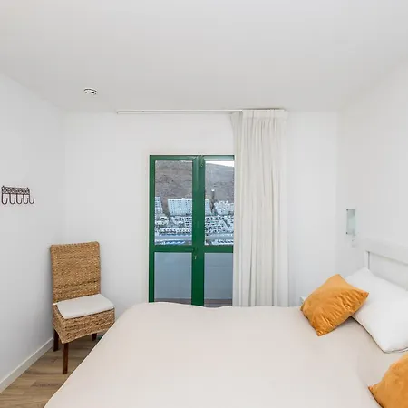 2br Private Terrace House - Solarium & Pool Apartment